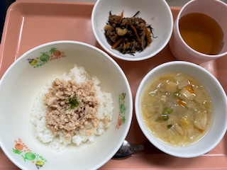 今日の給食2025年4月9日