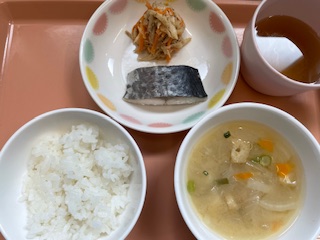 今日の給食2025年4月11日