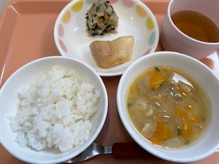 今日の給食2025年4月16日