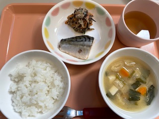 今日の給食2025年4月25日