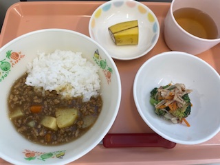 今日の給食2025年4月28日