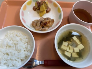 今日の給食2025年4月30日