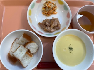 今日の給食2025年6月9日
