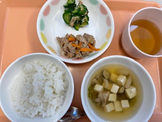 今日の給食2025年6月10日