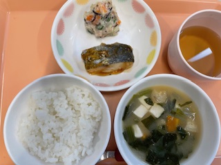 今日の給食2025年6月11日