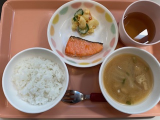 今日の給食2025年8月14日