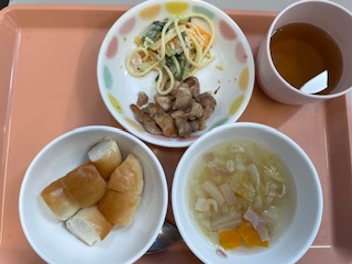 今日の給食2025年9月4日