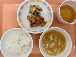 今日の給食2025年9月8日