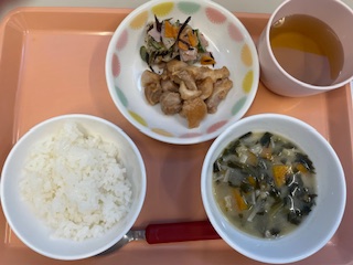 今日の給食2025年9月22日