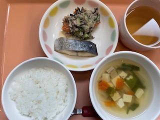 今日の給食2025年11月6日