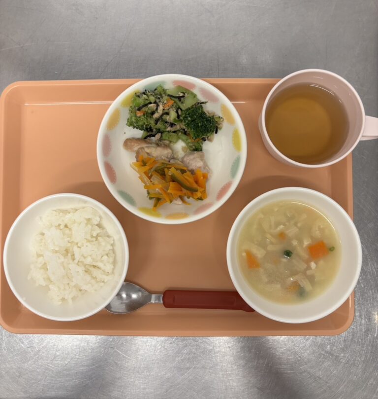 今日の給食2025年11月25日