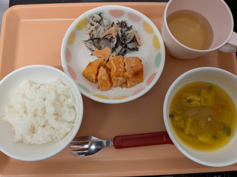 今日の給食2025年11月27日