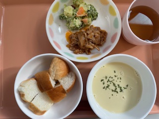 今日の給食2025年12月4日