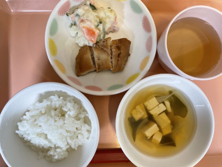 今日の給食2026年3月10日