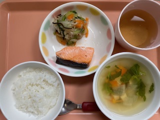 今日の給食2026年3月18日