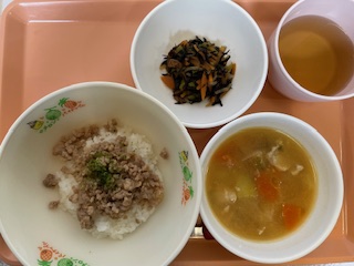 今日の給食2026年3月19日