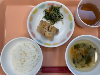 今日の給食2026年4月7日