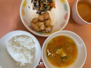 今日の給食2026年4月15日