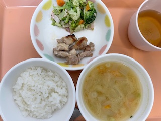 今日の給食2026年5月1日