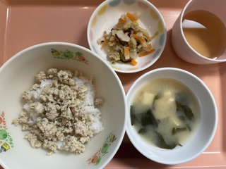 今日の給食2026年8月3日