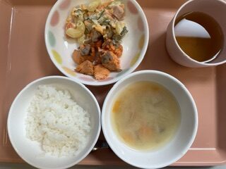今日の給食2026年8月13日