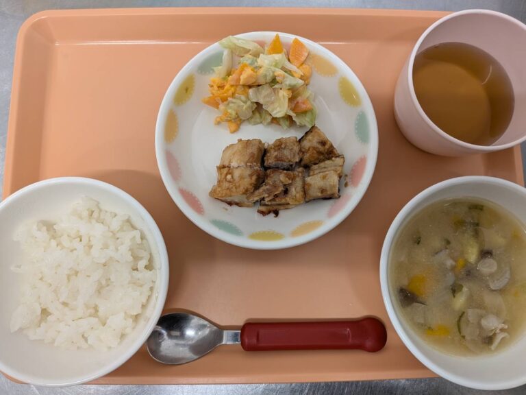 今日の給食2026年9月18日