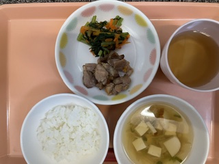 今日の給食2026年10月15日