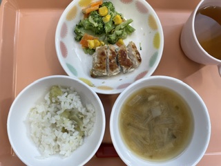今日の給食2026年10月21日