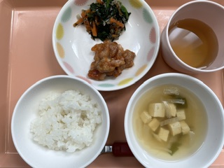 今日の給食2026年10月23日