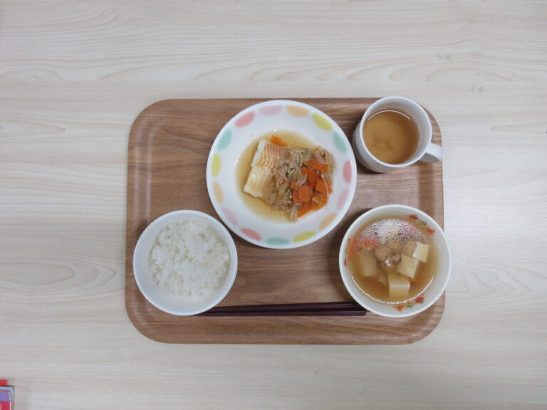 11月20日(月)の給食