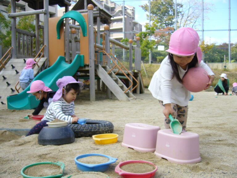 園庭であそんだよ🍎