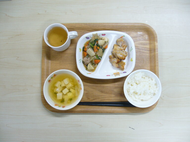 11月25日(月)の給食