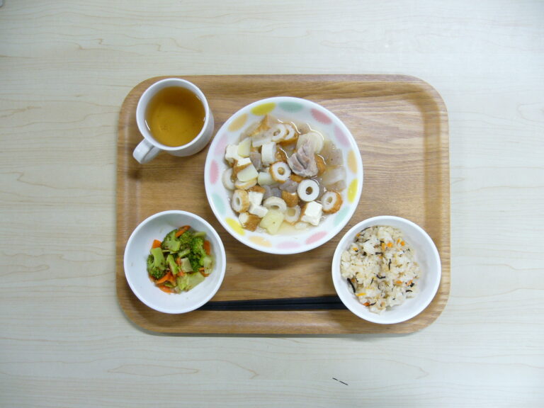 12月10日(火)の給食