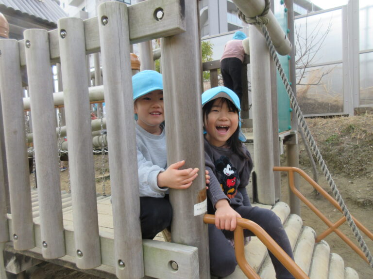 朝の園庭あそび😊💕