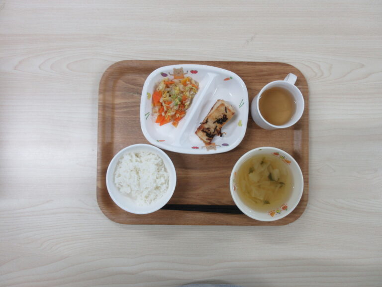 2月25日(火)の給食