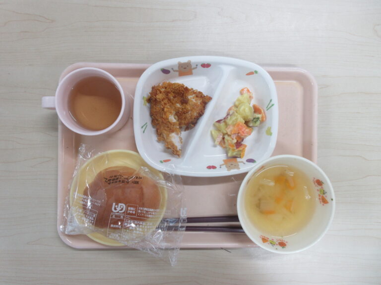 8月28日(木)の給食