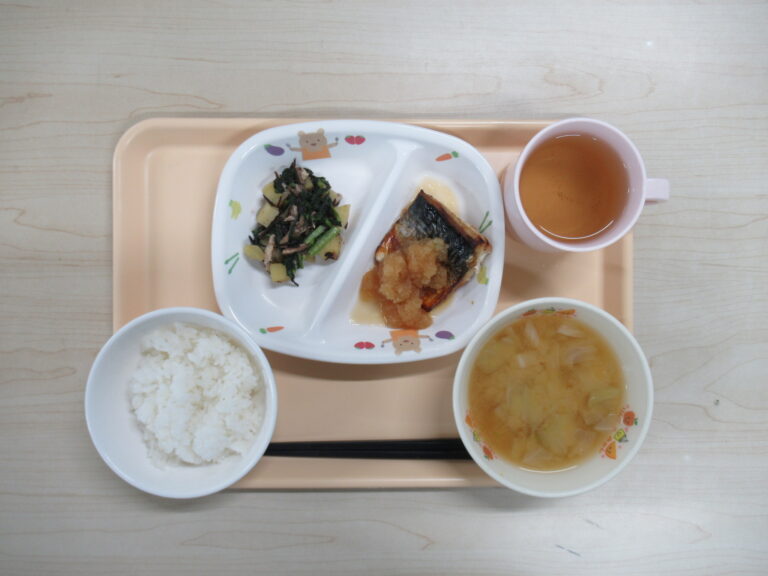 9月29日(月)の給食