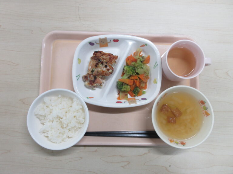 10月6日(月)の給食