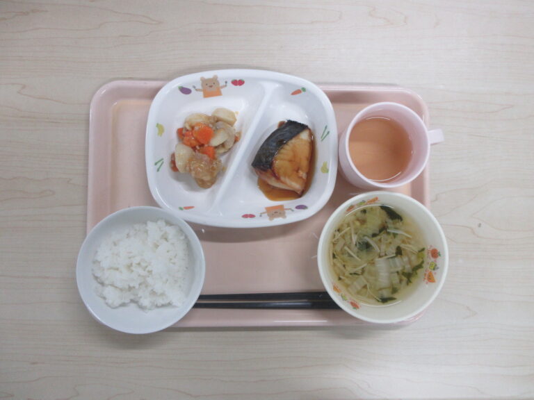 10月28日(火)の給食