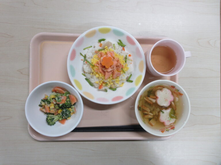 ３月3日(火)の給食