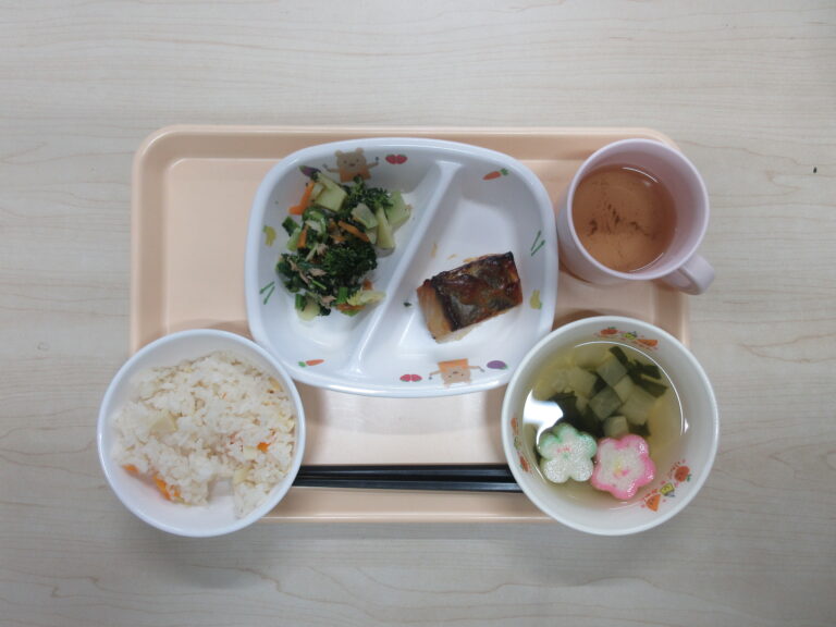 4月1日(水)の給食