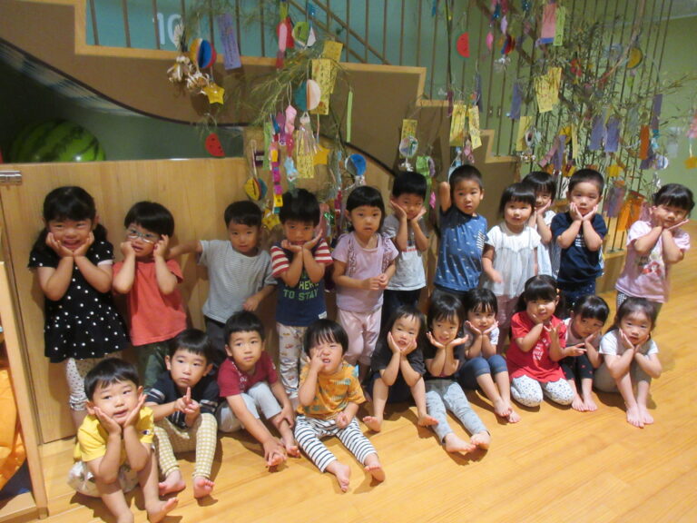 くじら組５歳児・にじ組３歳児交流♪