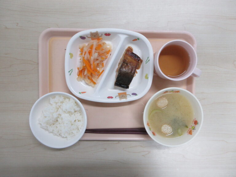 8月10日(月)の給食
