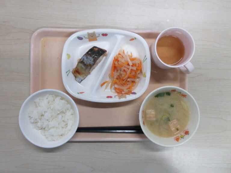 8月24日(月)の給食