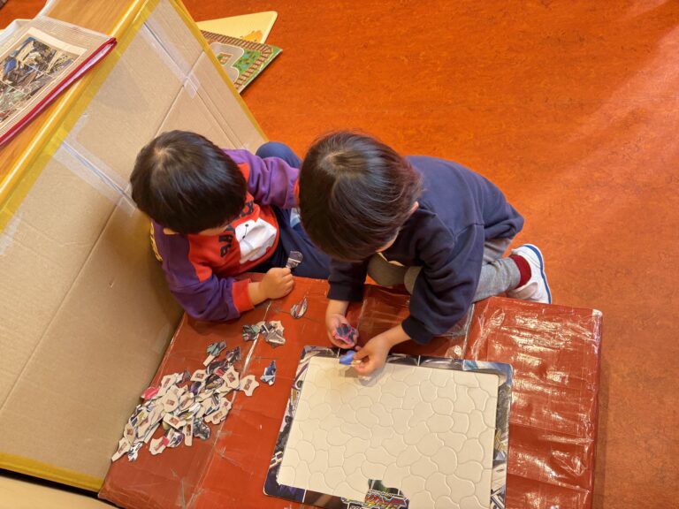 パズルに夢中🧩（2歳児かぜ組）