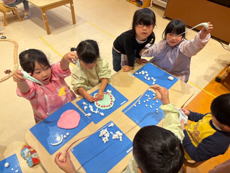 お店屋さんごっこ計画中…（４歳児そら組）