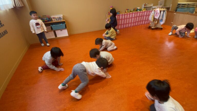 ピカピカ大作戦🧹✨（2歳児かぜ組）