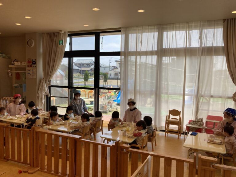 うみ組さん、よろしくね✨（1歳児うみ組）