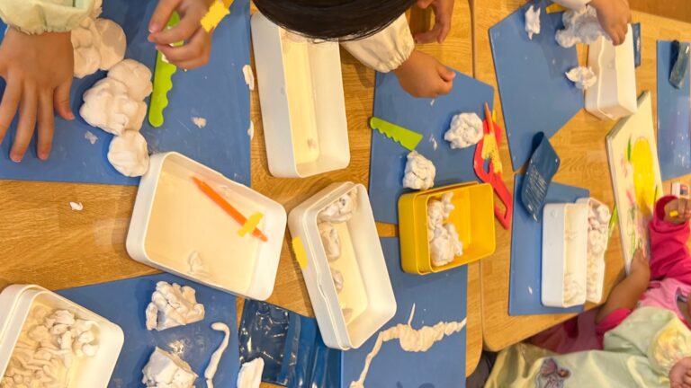 ゆき組美術館！作品紹介💡（３歳児ゆき組）