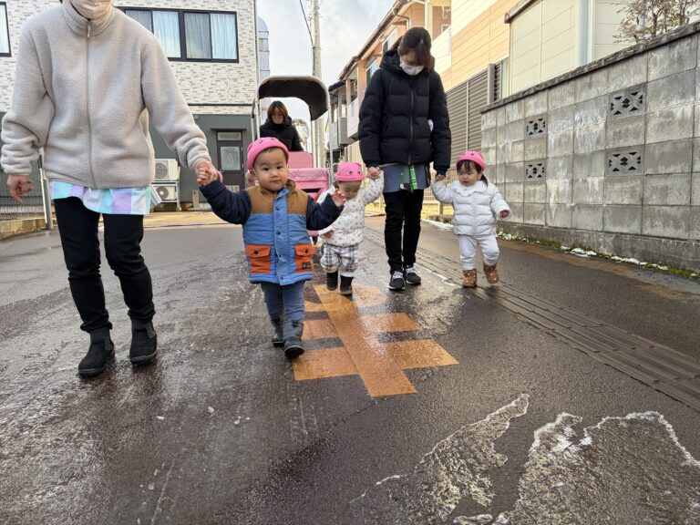 最近のすいか組は…🍉？（０歳児すいか組）